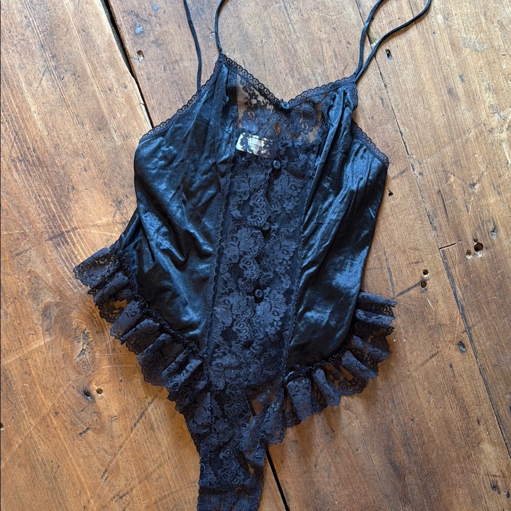 Vintage Black Lace Bodysuit Ruffles Buttons See through Mesh
